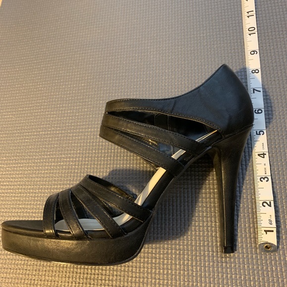 Diba Strappy Stilettos- Size 12M - Picture 4 of 5